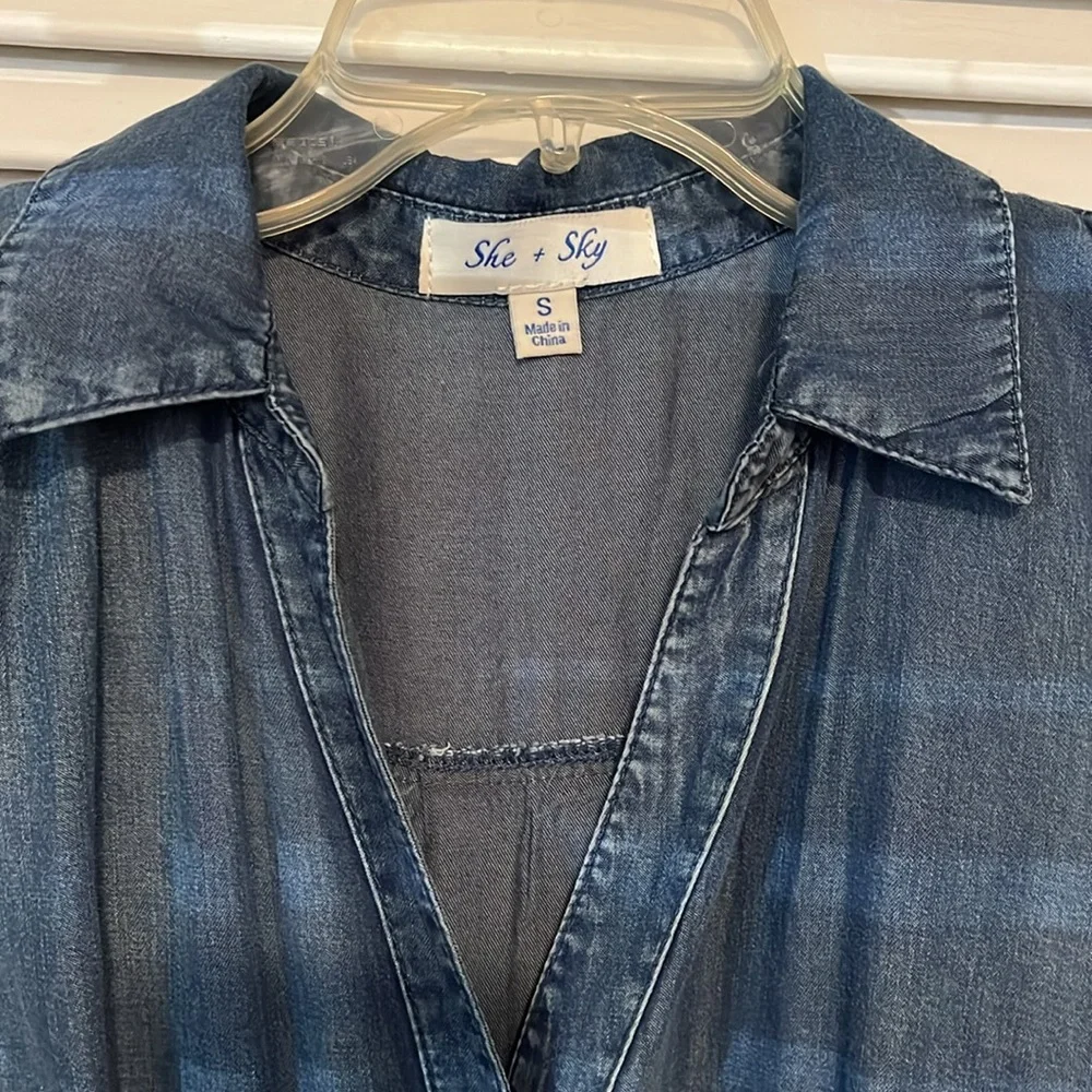 Denim dress with tie belt - Picture 2 of 5